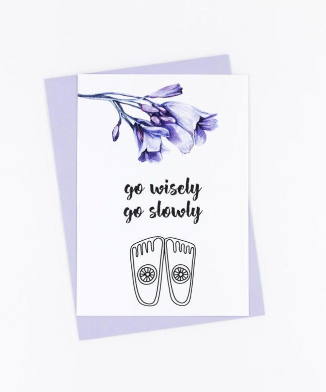 Yoga Postkarte Go Wisely